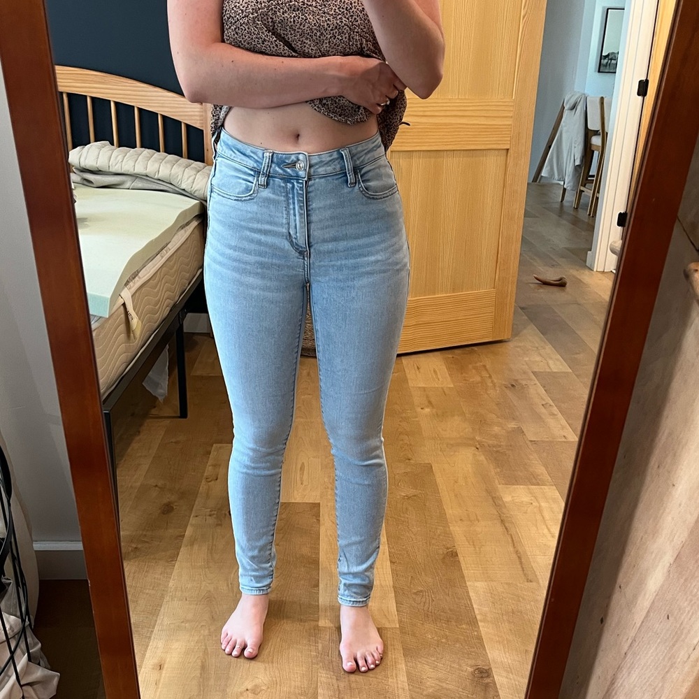 American Eagle Jeans. Next Level Stretch.